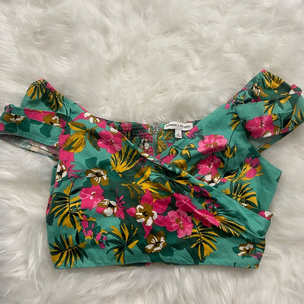 Cleaning out closet. Express floral off the shoulder crop